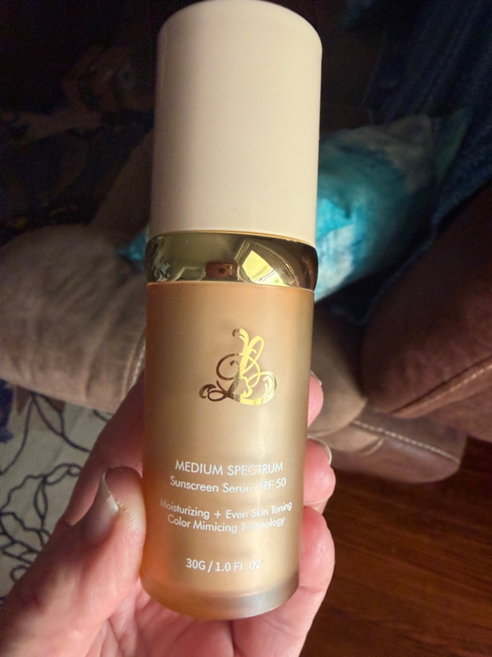 Medium Spectrum Sunscreen Serum SPF 50 - Beige